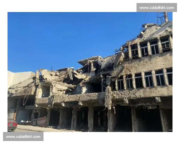 从高光到崩塌的转折一场惨痛失利引发的深刻反思与重建之路启示 从高光到崩塌的转折一场惨痛失利引发的深刻反思与重建之路启示